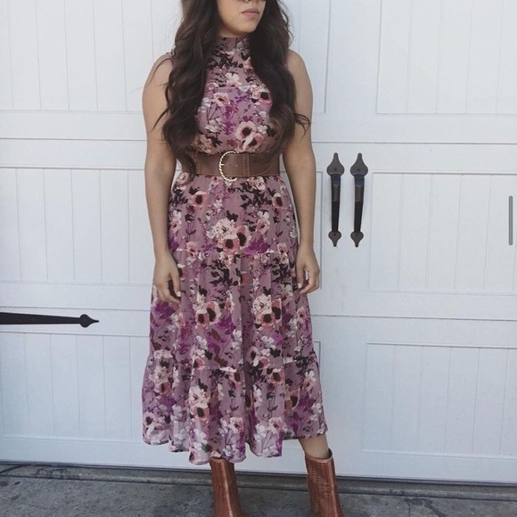 Lulus Dresses & Skirts - Lulus Dress
